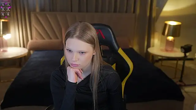 Charlotte Dreams online show from 02/27/26, 03:56