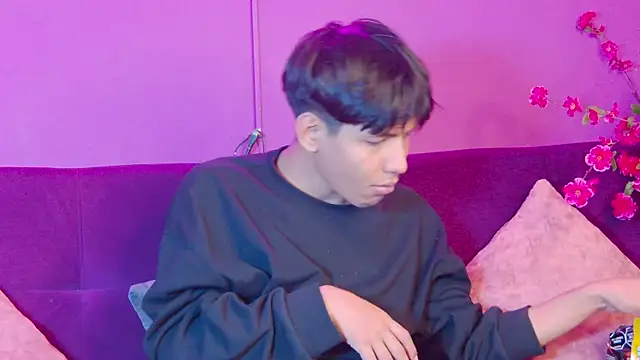 Snapshot of Liam_Sinclair chatting on 02/07/26, 07:50 Liam Sinclair online show from 02/07/26, 07:50