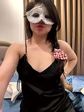 Queen-of-Love online show from 01/11/26, 05:40