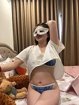 Queen-of-Love online show from 03/06/26, 09:06