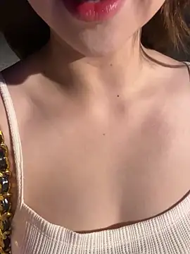 Queen-of-Love online show from 04/22/26, 11:56