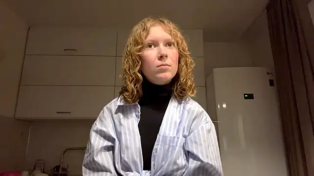 Snapshot of ElfriedaZwack chatting on 11/28/25, 04:42 ElfriedaZwack online show from 11/28/25, 04:42