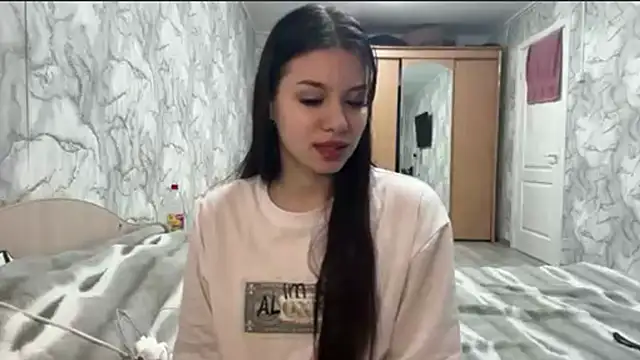 Snapshot of Phantom_Gallactic chatting on 12/04/25, 08:45 Phantom Gallactic online show from 12/04/25, 08:45