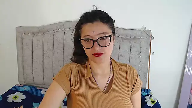 Snapshot of carla_wc chatting on 12/05/25, 01:52 carla wc online show from 12/05/25, 01:52