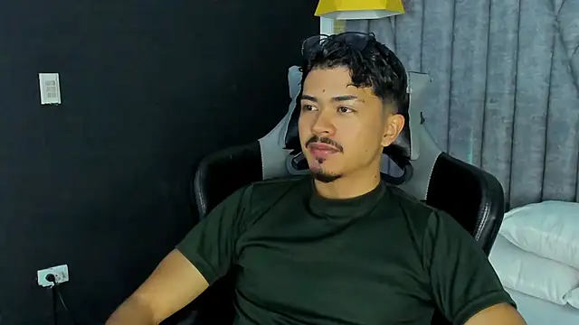 NicolaiKarav online show from 04/20/26, 12:19