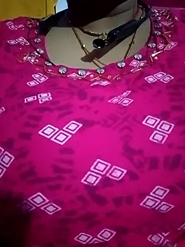 Snapshot of Pariraja_hot chatting on 12/14/25, 03:39 Pariraja hot online show from 12/14/25, 03:39