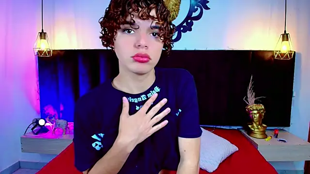 Skyee angel online show from 12/18/25, 07:20