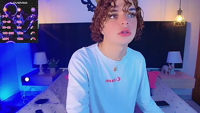 Skyee angel online show from 03/25/26, 07:53