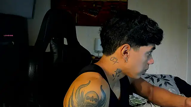 aress damon online show from 11/28/25, 08:00