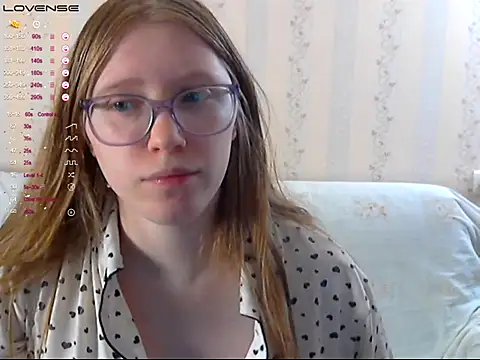 LustfulSarah online show from 12/15/25, 10:14