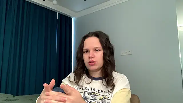 LeotaGlaza online show from 03/18/26, 08:50