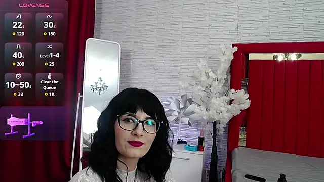 Snapshot of DeniseSun chatting on 06/20/26, 06:11 DeniseSun online show from 06/20/26, 06:11