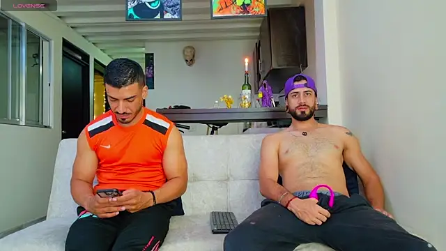 heteros curious online show from 12/16/25, 11:43