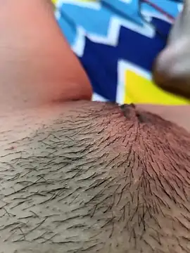 Snapshot of paro22_sex chatting on 02/16/26, 05:42 paro22 sex online show from 02/16/26, 05:42