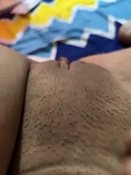 Snapshot of paro22_sex chatting on 02/25/26, 05:44 paro22 sex online show from 02/25/26, 05:44