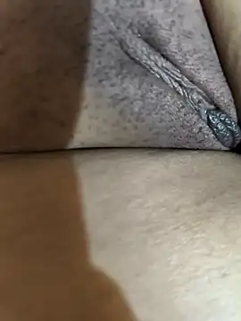 Snapshot of paro22_sex chatting on 02/27/26, 05:13 paro22 sex online show from 02/27/26, 05:13