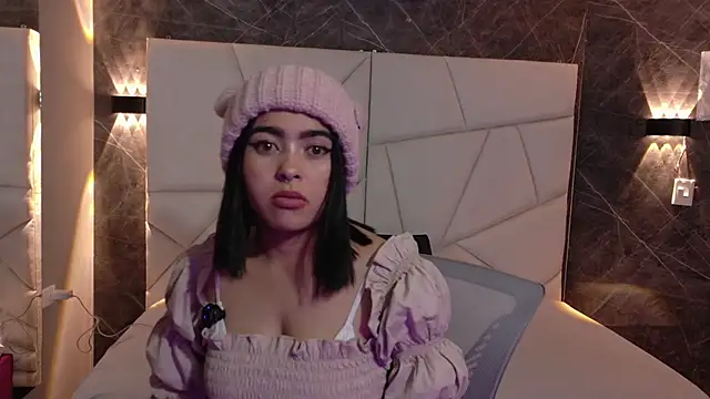 mia violet8 online show from 11/24/25, 02:00