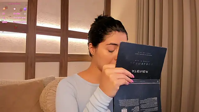 SarhaVega online show from 02/12/26, 12:11