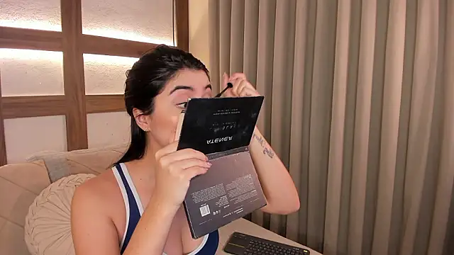 SarhaVega online show from 02/23/26, 12:46