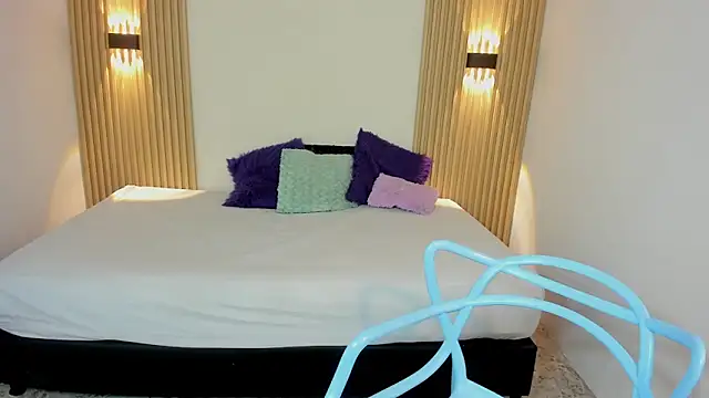 Izelevans online show from 02/02/26, 12:26