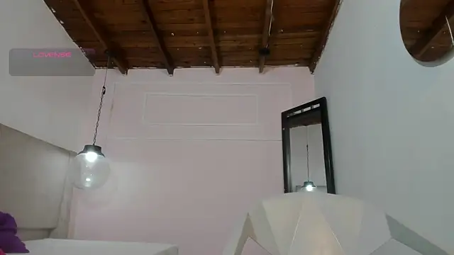 Izelevans online show from 04/08/26, 10:48