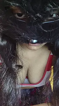 Snapshot of SameeraReddy19 chatting on 12/22/25, 02:03 SameeraReddy19 online show from 12/22/25, 02:03