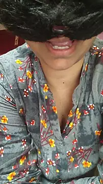 SameeraReddy19 online show from 03/30/26, 04:13