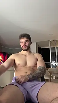 Valenthino Salvatore online show from 03/16/26, 05:44