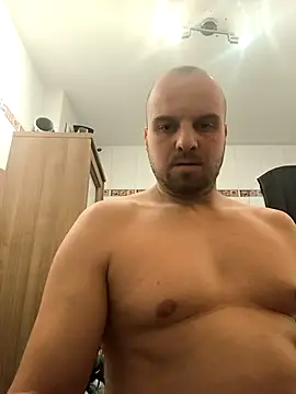 Snapshot of Phoenix2310 chatting on 01/17/26, 02:22 Phoenix2310 online show from 01/17/26, 02:22