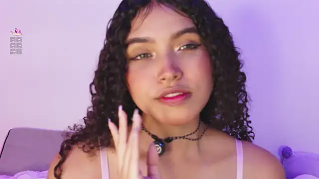 EloiseSweetxx online show from 04/07/26, 06:41