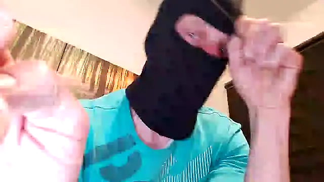 Snapshot of hamstiboy55 chatting on 02/27/26, 08:09 hamstiboy55 online show from 02/27/26, 08:09