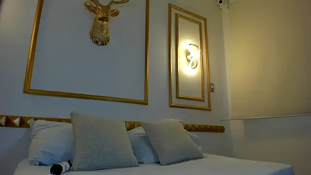 zully28  online show from 12/19/25, 12:12