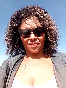 MaayaFonseca online show from 12/14/25, 01:49