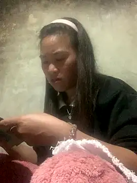 Snapshot of hotel222 chatting on 11/22/25, 01:32 hotel222 online show from 11/22/25, 01:32