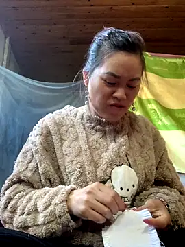 Snapshot of hotel222 chatting on 11/26/25, 12:55 hotel222 online show from 11/26/25, 12:55