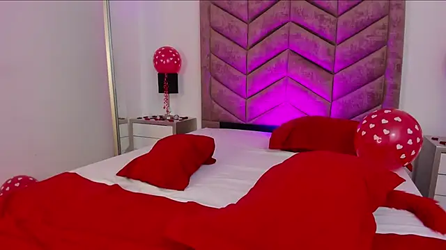 CleoColliva  online show from 02/15/26, 07:51