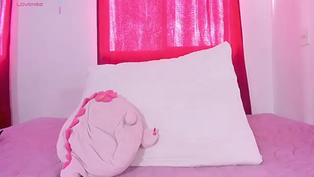 juanaaa 240 online show from 04/23/26, 12:29