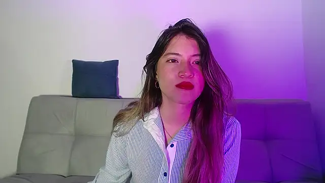 Snapshot of hanna__jones7 chatting on 02/04/26, 01:11 hanna jones7 online show from 02/04/26, 01:11