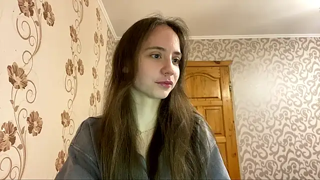 ChandaApplin online show from 12/01/25, 05:07