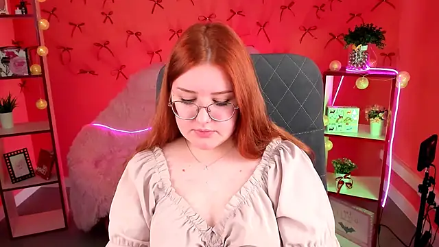 StaceyJensen online show from 12/02/25, 09:25