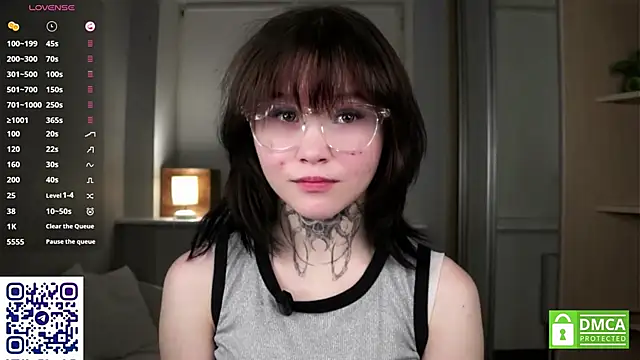 CaroleMyers online show from 12/05/25, 06:15