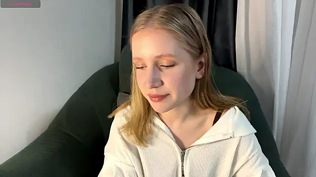 Alice meow15 online show from 12/15/25, 08:24