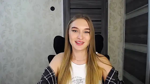 AnyaSmack online show from 12/21/25, 08:27