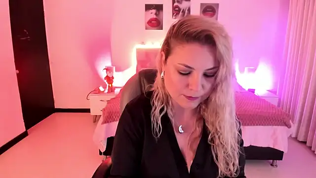 Violeta Hotter online show from 12/18/25, 11:16