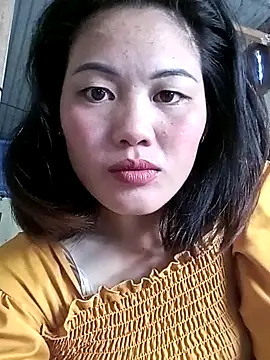 lynae-0 online show from 11/24/25, 06:46