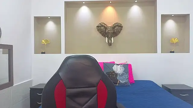 Antonella mc online show from 03/10/26, 12:43