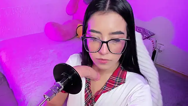 IbbieeBennett 1 online show from 02/17/26, 03:47