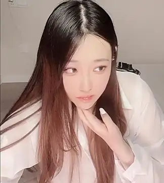 clara-cc online show from 02/05/26, 01:49