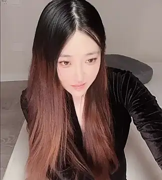 clara-cc online show from 02/13/26, 02:46