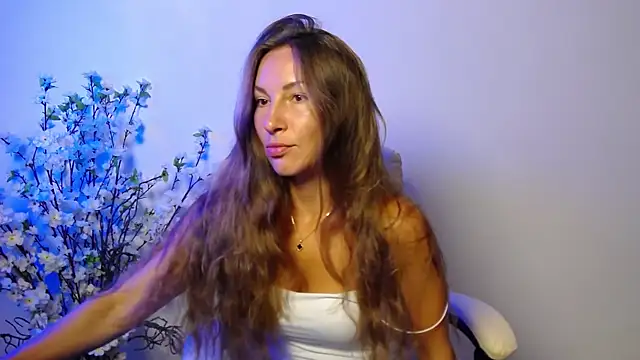 Snapshot of Brandy_Gem chatting on 08/08/26, 09:11 Brandy Gem online show from 08/08/26, 09:11